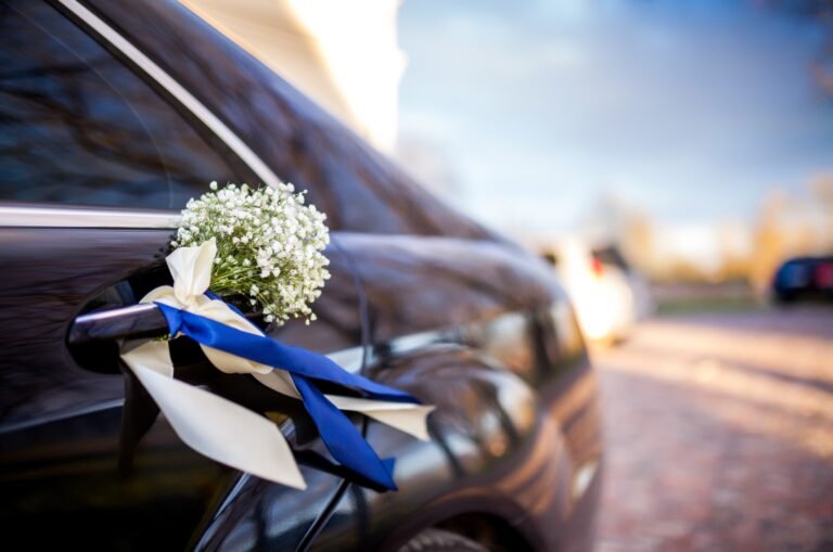 Décors voiture : sublimer votre cortège de mariage